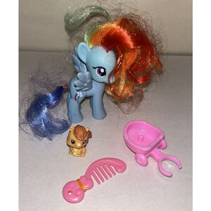 My Litte Pony Rainbow Dash G4 2010 Wagon Squirrell Hasbro Friendship is Magic